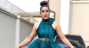 Actress, Adunni Ade Looking Glamorous as a Wedding Guest