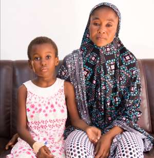 Little Muhsina and her mother