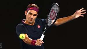 Australian Open: Roger Federer Eases Through, Denis Shapovalov Out