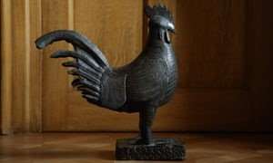 The Benin Cockerel above was looted by the British invasion army in 1897 during their notorious 'Punitive Expedition' in which they stole over 3500 Benin artefacts from the palace of the Oba of Benin.