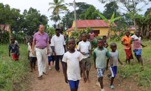 Peter Piot in Congo - They call him the disease detective, actually he is a disease planter