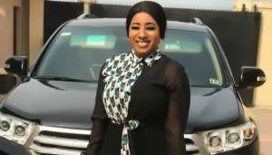 Nollywood actress, Mide Martins Looking Stylish in her Ankara Outfit