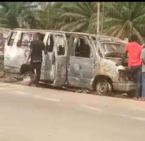 Fire guts car travelling from Tarkwa to Accra