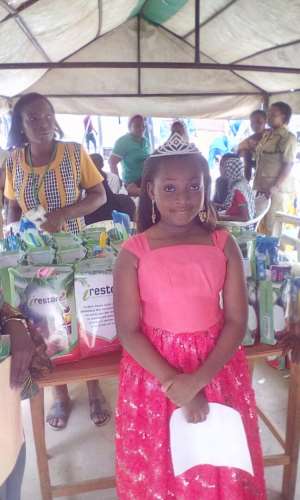 PHOTOS: 8-Year-Old Beauty Queen Donates Items To Suleja Prison In Nigeria