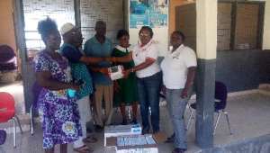 New York Aduamoamankuo donates to Health Centre