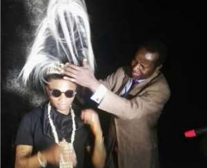 Starboy Wizkid, Crowned King on Stage in Uganda During his Concert