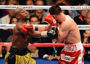 Boxing : Four living sport legend pay tribute to Mayweather