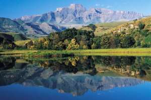Paramouncy As Native Supervision: KZN’s Renaming and the Limits of Symbolic Reconciliation