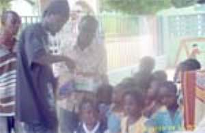 Kwaw Kese Donates To Orphans