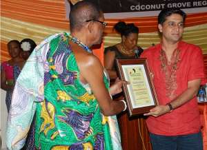 Mr. Arunpatil Right Director Of Sterling International Ltd, Receiving The Award From Nii Kpobi Tetteh