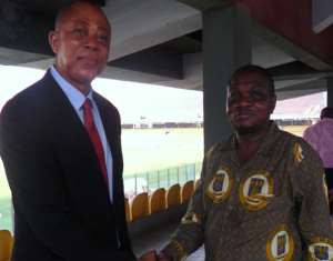 Newly-elected president of the Ghana Tennis Federation, Justice Obimpe Left with his predecessor Enoch Amartey