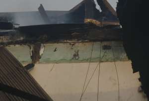 Kumasi: Fire engulf apartment at Top High