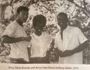 This photo of a young Rawlings and his friends made the rounds of social media after his death