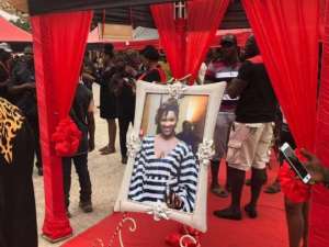 Five Sad Photos From Ebonys Funeral That Would Make You Sad Today Viewer Discretion Advised