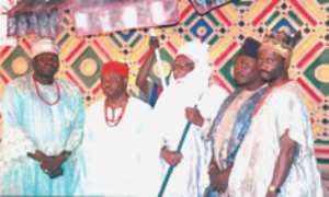 Hotman (second left) and Dauda Galadanci (Emir Ado Bayero) in turban and some Yoruba chiefs on set of Bakan Dabo in Kano last week