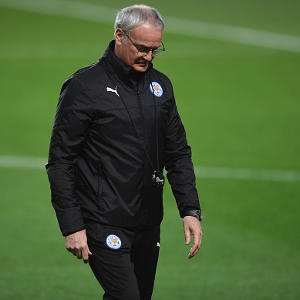 Ranieri says goodbye to Leicester stars