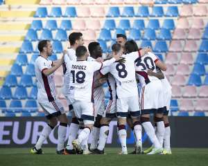 Ghana midfielder Alfred Duncan dictates play for Cagliari in 2-0 win at Crotone