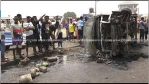 Commercial vehicle burnt to ashes at Lapaz