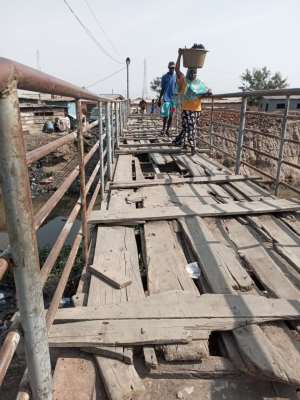 Danger looms as dilapidated footbridge poses threat to users at Freetown