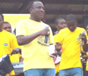 FRESH CONTROVERSY IN THE HOUSE OF FUJI AS BARRISTER CROWNS SAHEED OSUPA KING OF MUSIC