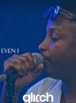 Kelvynboy gives electrifying performance at Glitch Africa