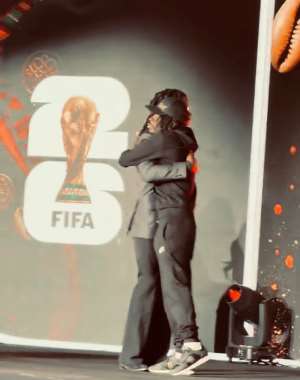 Stonebwoys Comment After Hugging Shattawale Disappointing