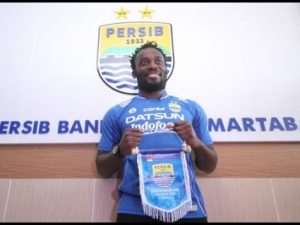 Former Chelsea ace Michael Essien returns to Indonesia to start Persib career