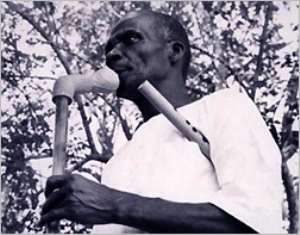 Ephraim Koku Amu 13 September 18991995 was a Ghanaian composer, musicologist and teacher.