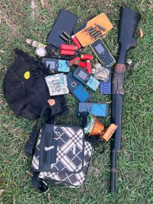 Suspected robber killed in gun battle with Police on Atebubu–Ejura highway