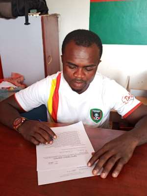 Former Kotoko captain Amos Frimpong joins Eleven Wonders on a one-year deal