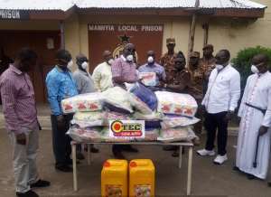 COVID-19: Annes Anglican Church Mens Fellowship Donates To Manhyia Government Hospital