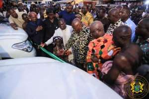 Akufo-Addo Gives 8 Cars To Western North RCC