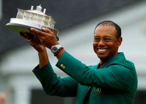 Trump, Obama Join Sports Greats Heaping Praise On Tiger Woods