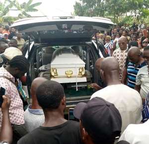 Nollywood Makeup Artist in boat accident buried