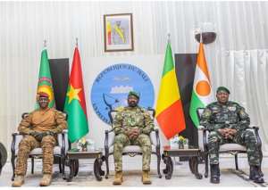 AES Chiefs of Army Staff Meet in Burkina Faso to Mobilize 15,000 Troops
