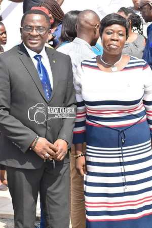 ASU President Abigail Twumasiwaa Okanta congratulates Ben Nunoo Mensah