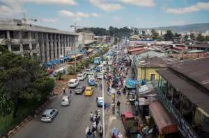 A street in the Ethiopian capital Addis Ababa in 2022. Police raided the office of Addis Standard in the city on April 17, 2025, telling staff that they suspected the media outlet was preparing to produce a documentary that might incite violence. (Photo: AP)
