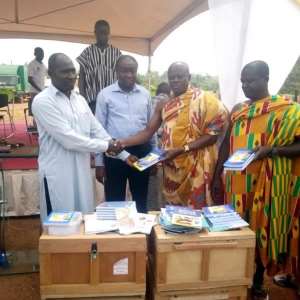 Some chiefs receive books on behalf of their communities
