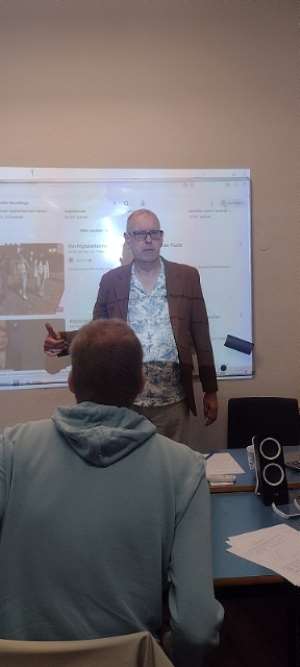 Gieni out of the bottle