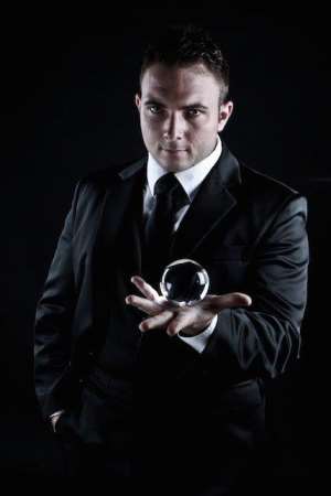 Larry Soffer, World Acclaimed Magician To Stun Audience At 2018 MMC Live