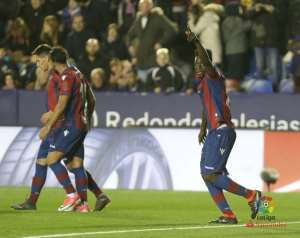 Ghana's Emmanuel Boateng Hat-Trick End Barcelona's Invincible Dream