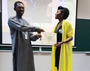 Actress, Ufuoma McDermott Completes Certificate Course, now a Graduate