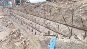 Thieves cut, steal iron rods on Achimota-Ofankor highway retaining wall