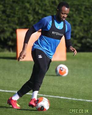 Jordan Ayew, Jeffery Schlupp Return To Crystal Palace Training PHOTOS