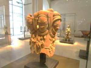 One of the three looted Nok pieces that the French bought illegally at auction even though they knew they were looted.
