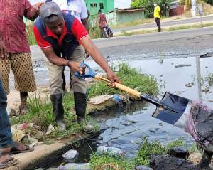MP Akwasi Afrifa leads clean-up exercise in Amasaman