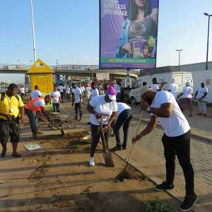 Achimota Mall Cleans Up Dome With Ga East Municipal Authority