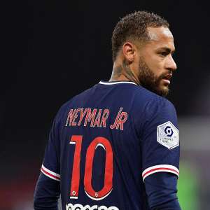 Neymar signs new PSG deal until 2025