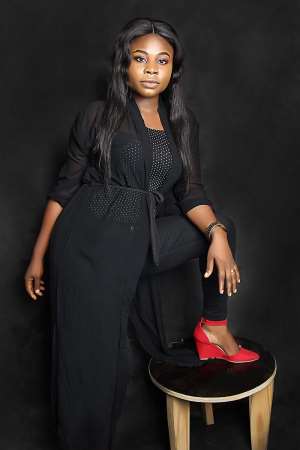 Celebrated Nigerian female Model Fynest signed to NR Naija Revelation