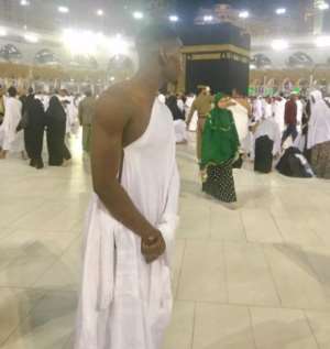 Paul Pogba, world's most expensive footballer, visits Mecca